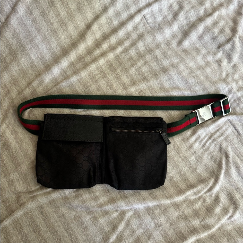 AUTHENTIC Gucci Black Belt Bag with Green and Red Accents
